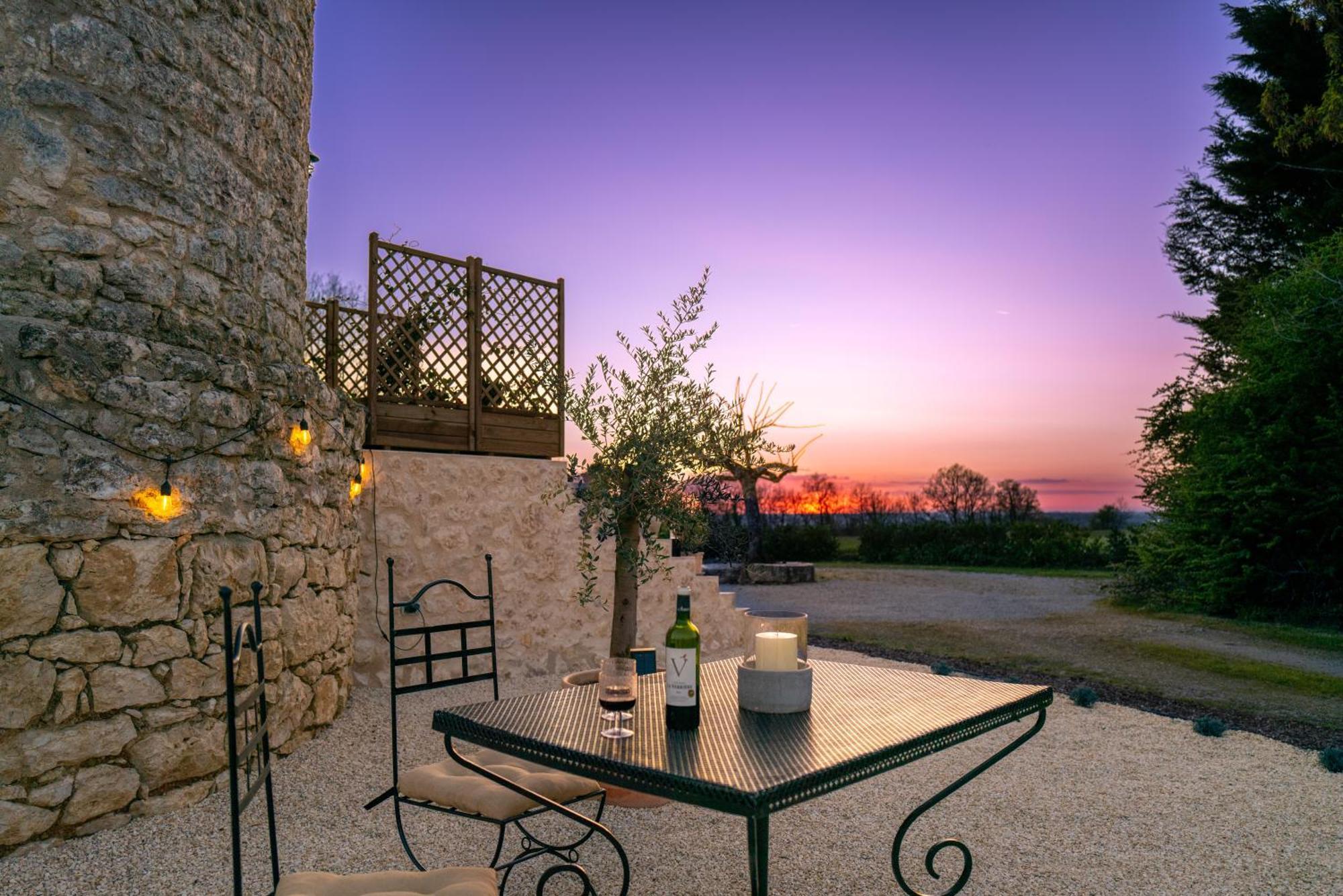 Enchanting Windmill Retreat Loubes-Bernac Extérieur photo